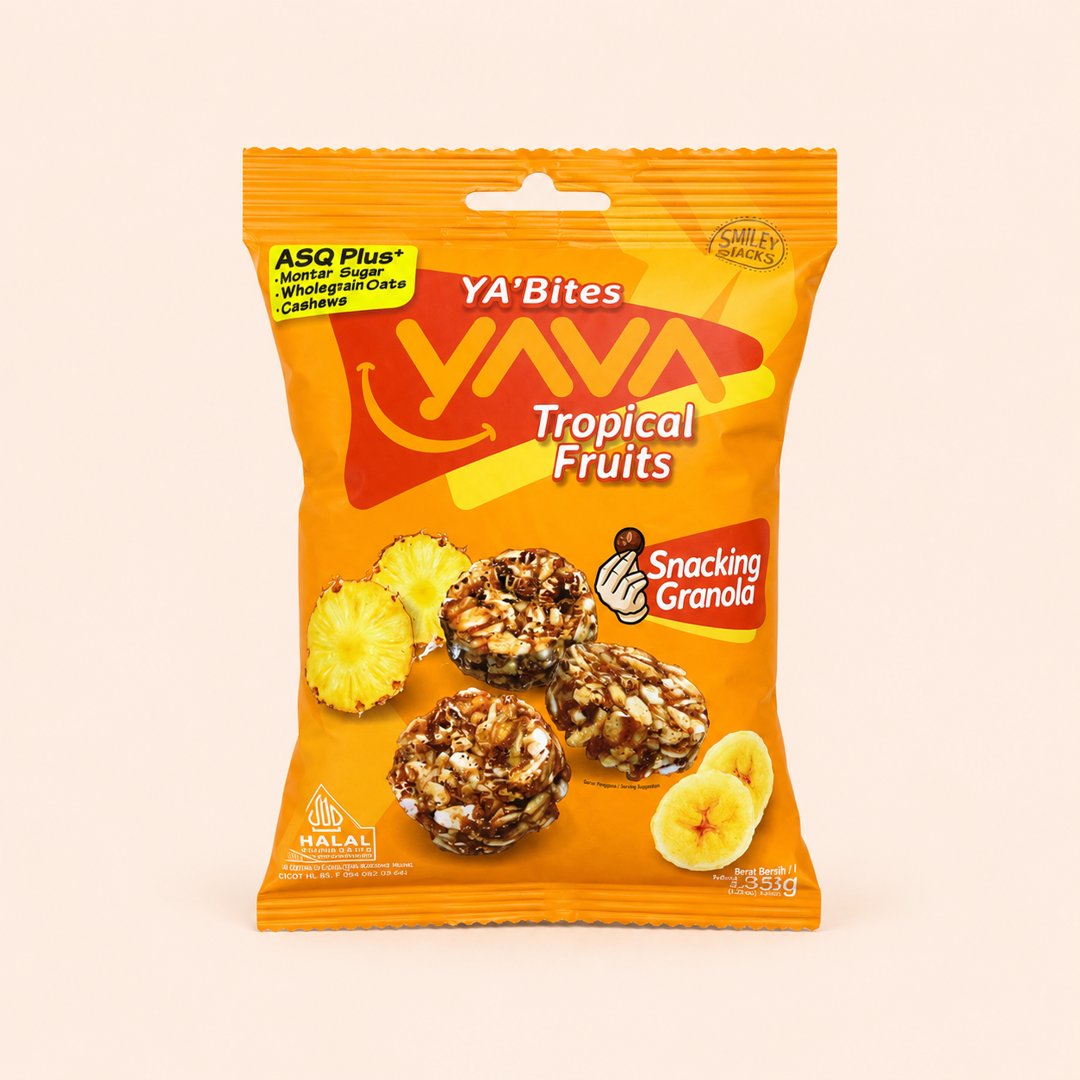 Yava YA'Bites Tropical Fruits 35 gram dengan latar krem.