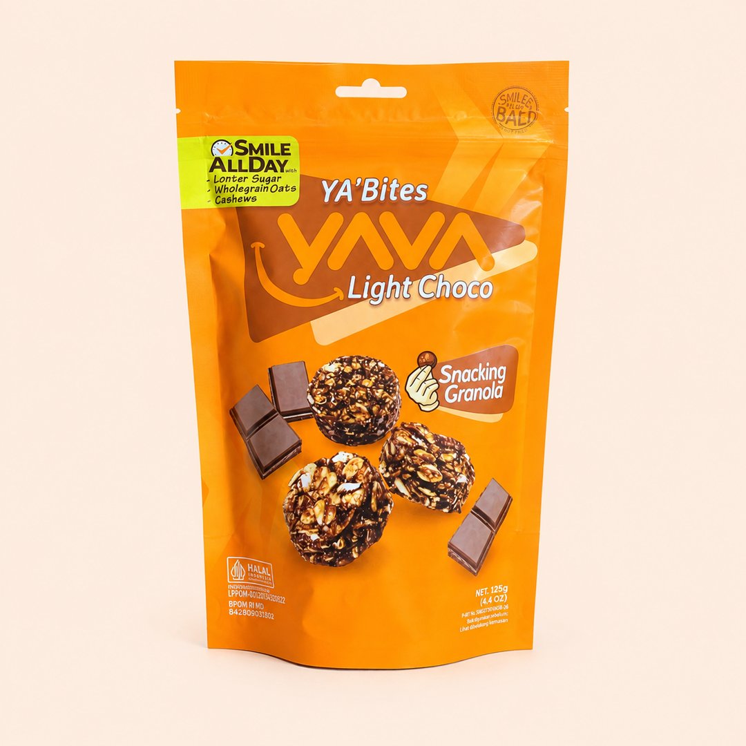 Cover produk Yava YA'Bites Light Choco Snacking Granola 125gr dengan latar krem