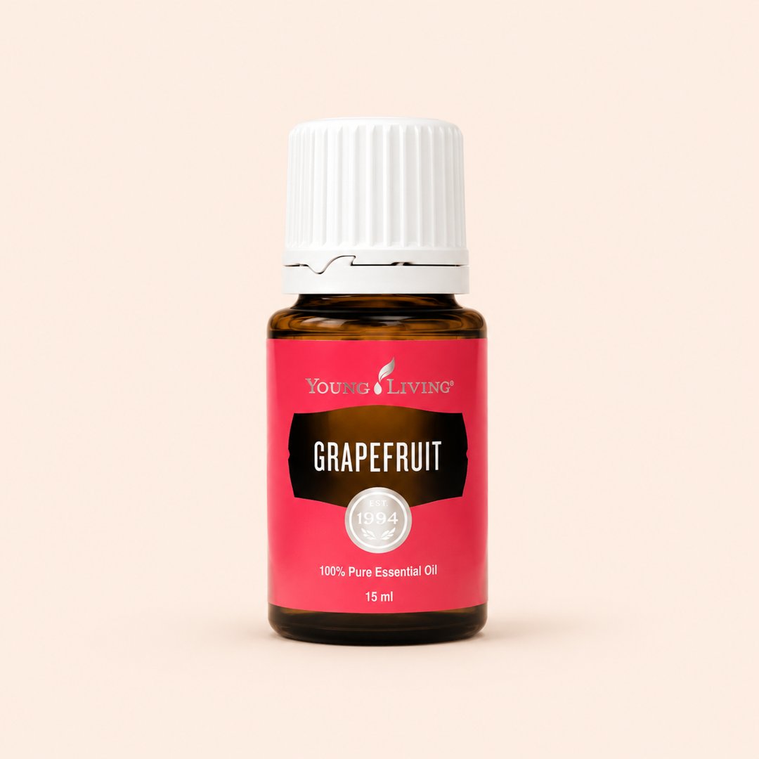 Cover produk Young Living Grapefruit Essential Oil 15ml dengan latar krem