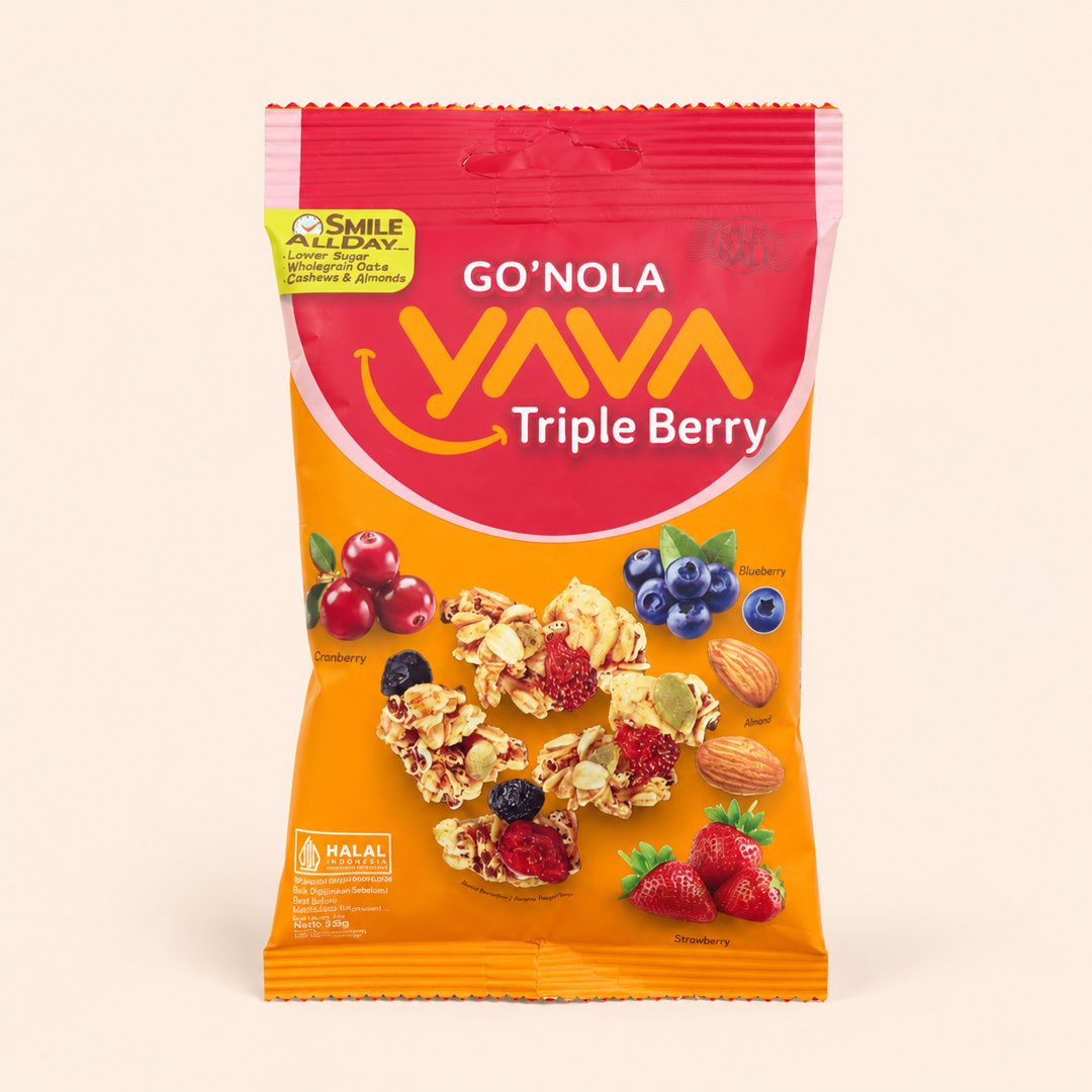 Cover produk Yava Go'Nola Triple Berry Granola Snack 35g dengan latar krem